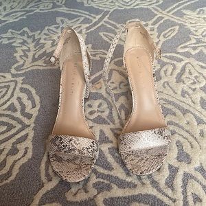 Kelly and Katie Paux block heel